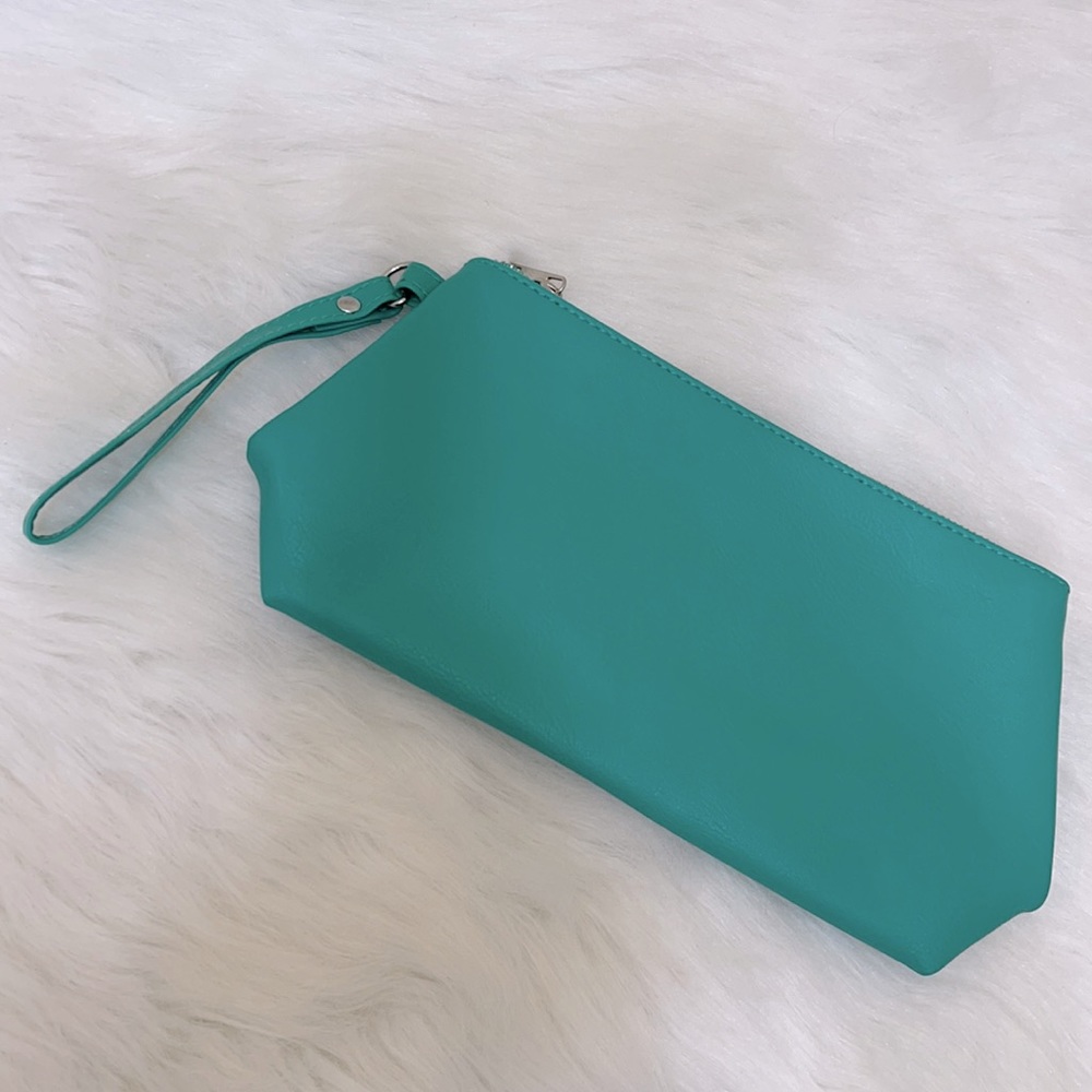 BRAND NEW MAKEUP BAG/WRISTLET